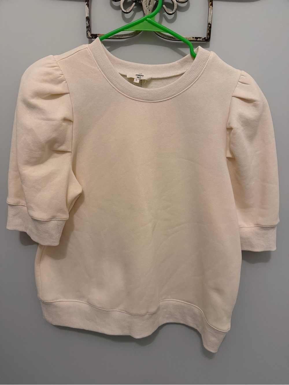 entro Womens Puff-Sleeve Cream Shirt
